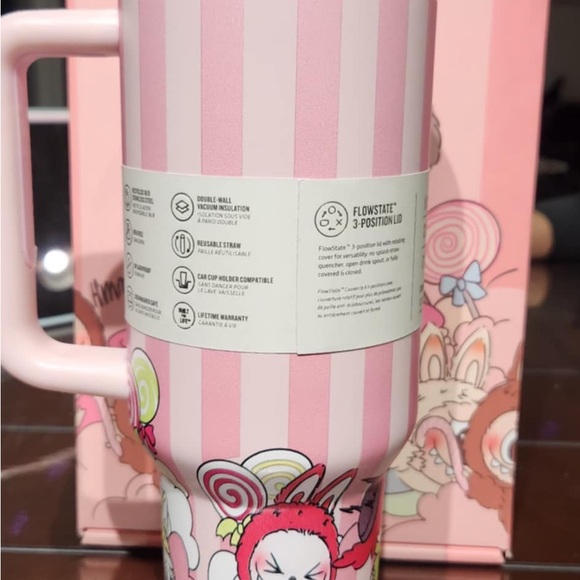 Stanley Pink and Gold Quencher H2.0 Tumbler - Picture 2 of 8